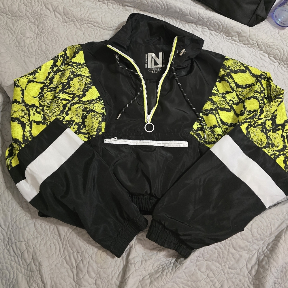New Look Sport Women's Windbreaker size L